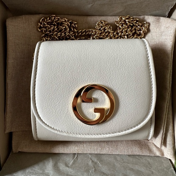 Gucci Wallet On Chains (Small Leather Goods) - Picture 3 of 7